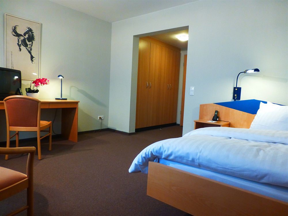 Parkhotel Marzahn Berlin Exterior photo