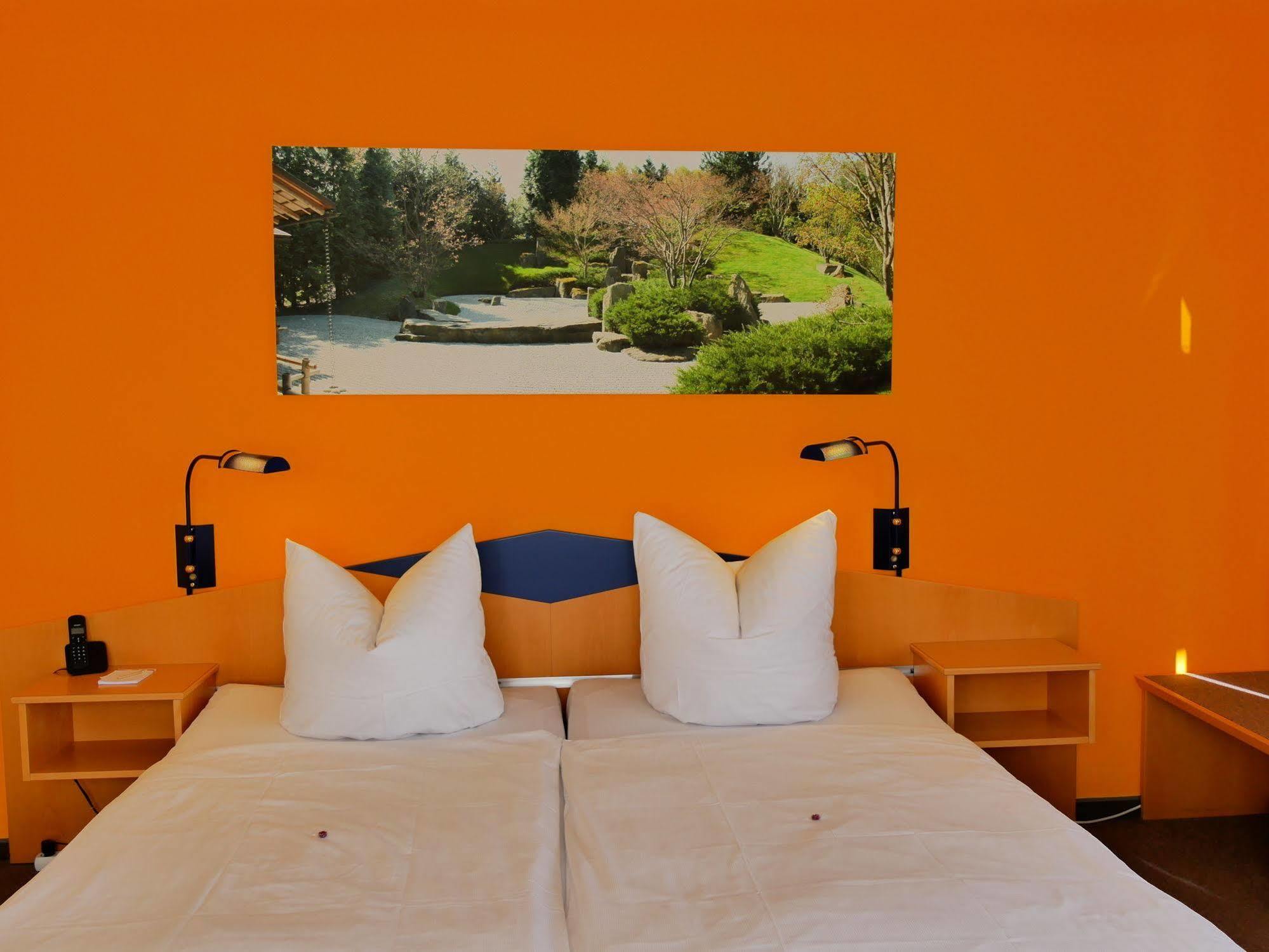 Parkhotel Marzahn Berlin Exterior photo